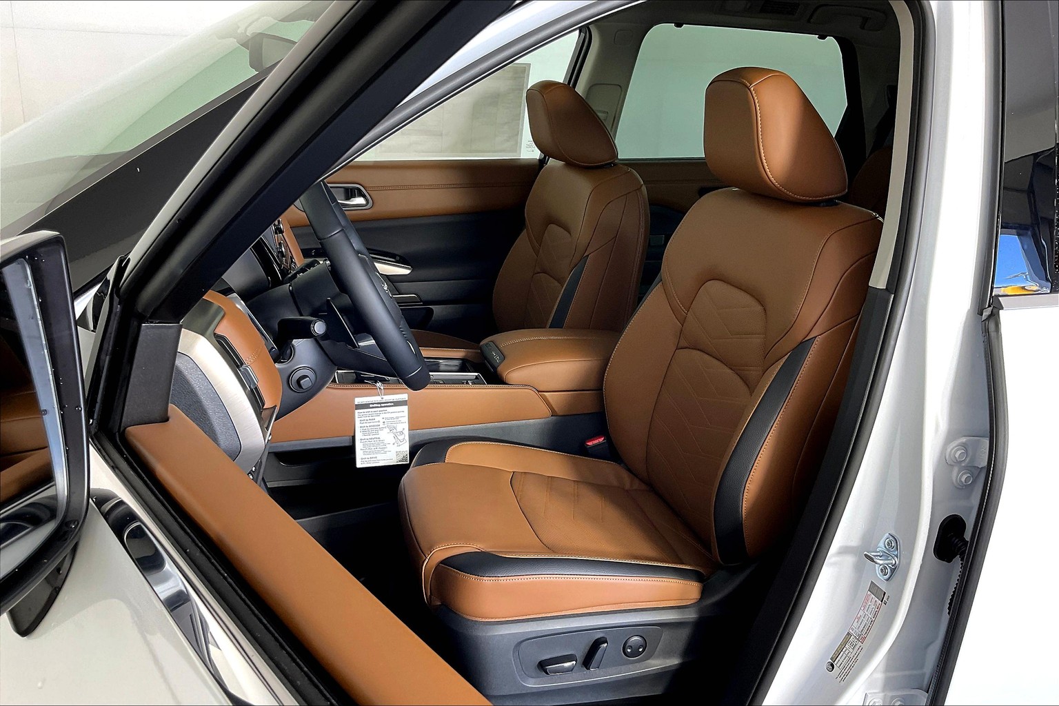 2025 Nissan Pathfinder Platinum Tulsa OK | Grubbs Nissan of